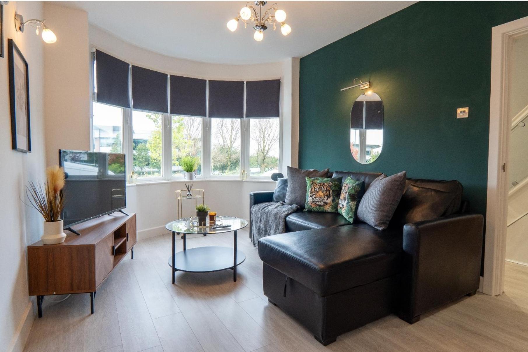 Sheldon House 3 Bed Cosy Home Nr Jlr & Nec Exterior foto